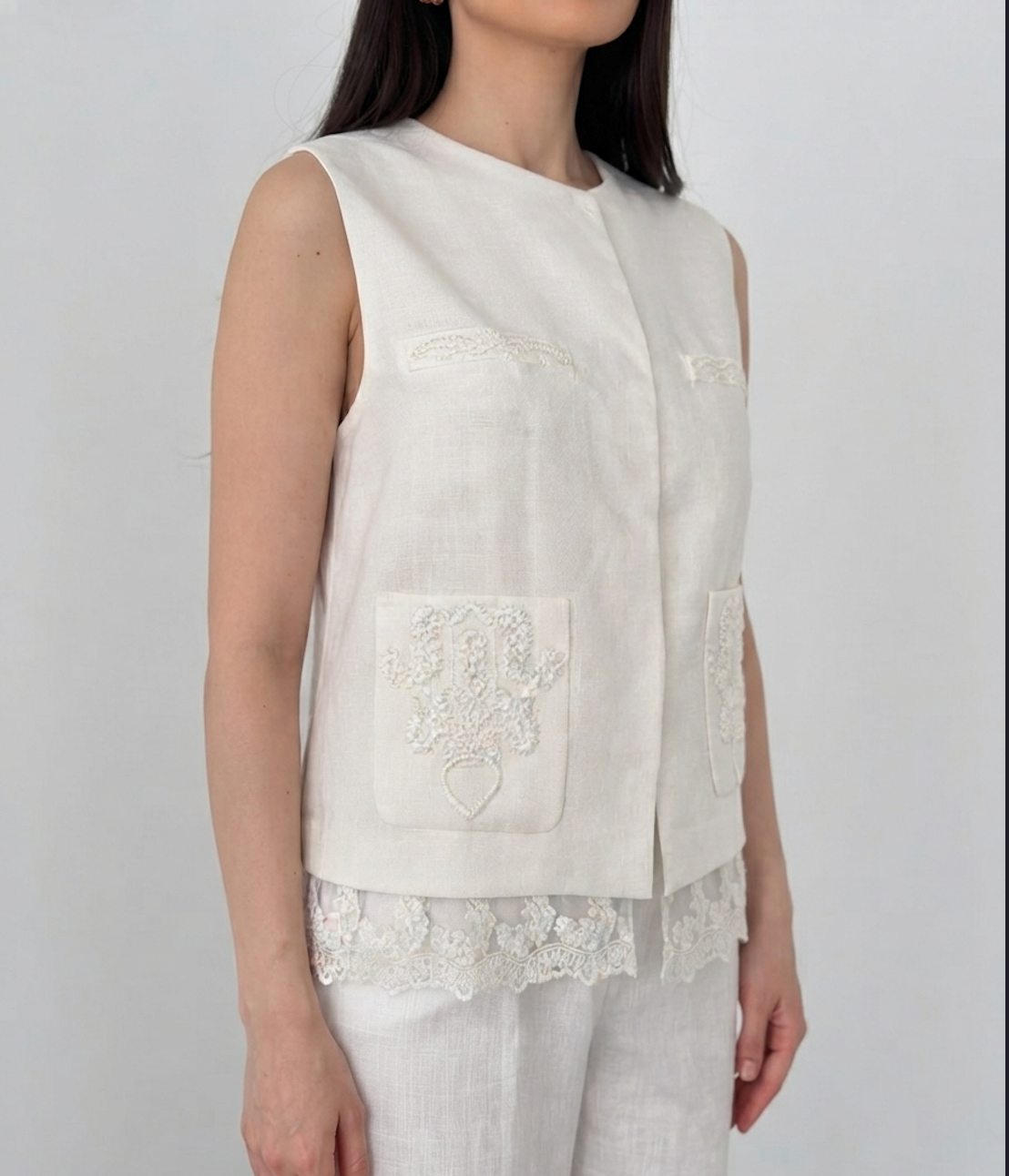 White Sleeveless Lace-Trim Co-Ord Set By Faminside